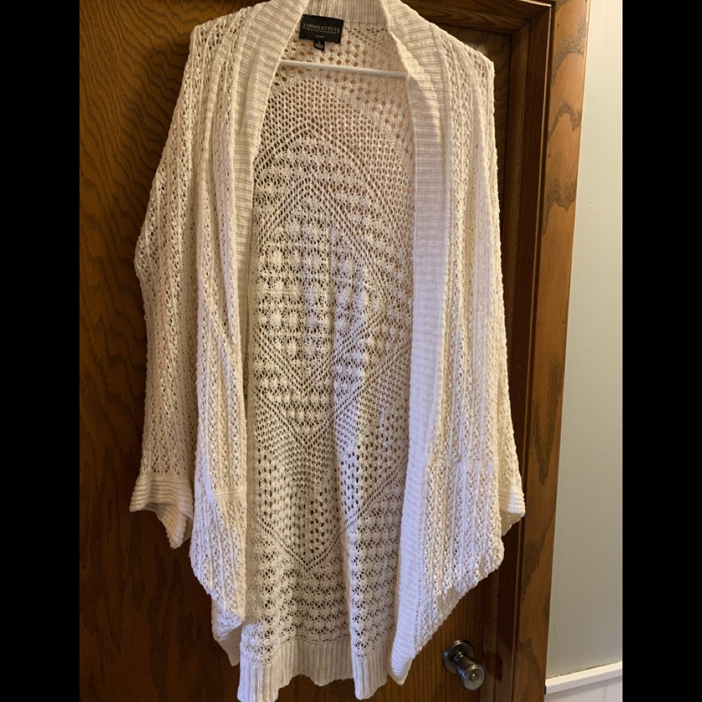 Cream Flowy Cardigan